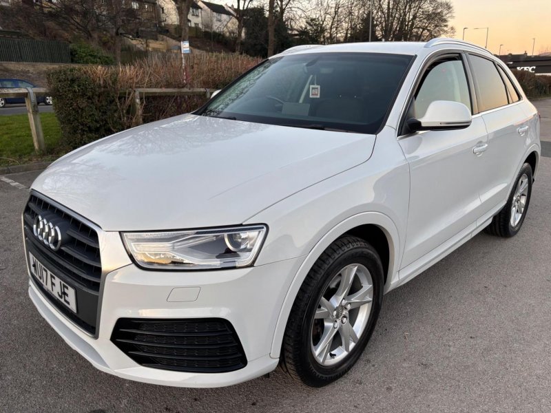 AUDI Q3