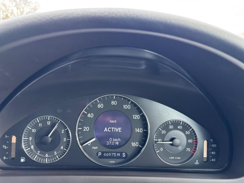 MERCEDES-BENZ CLK