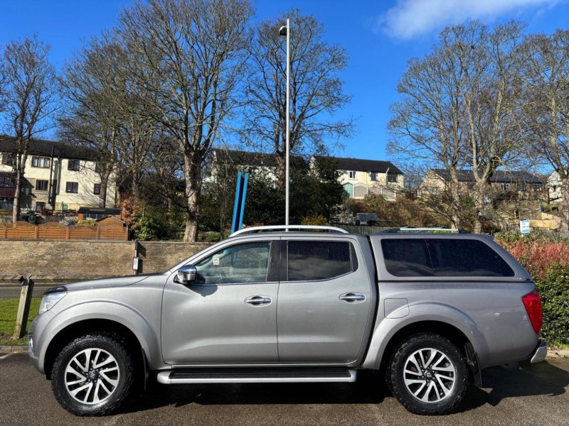 NISSAN NAVARA