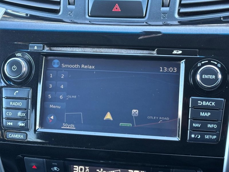 NISSAN NAVARA