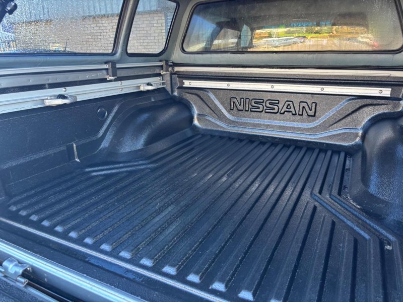 NISSAN NAVARA