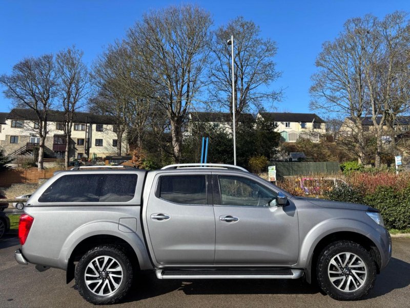 NISSAN NAVARA