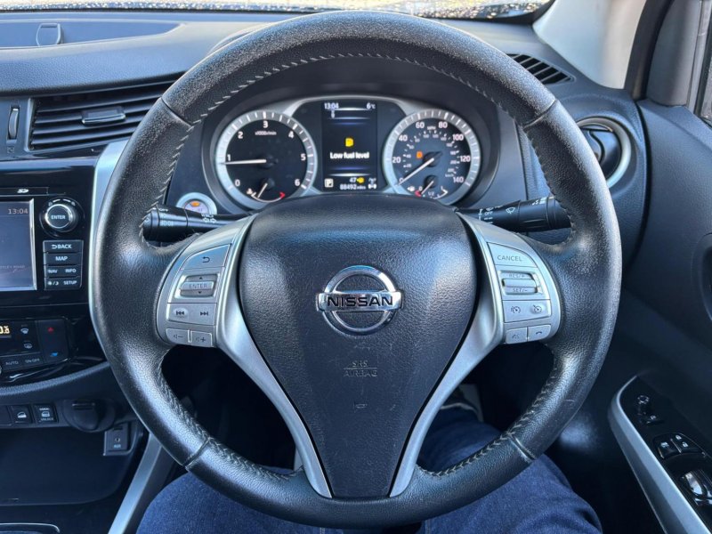 NISSAN NAVARA