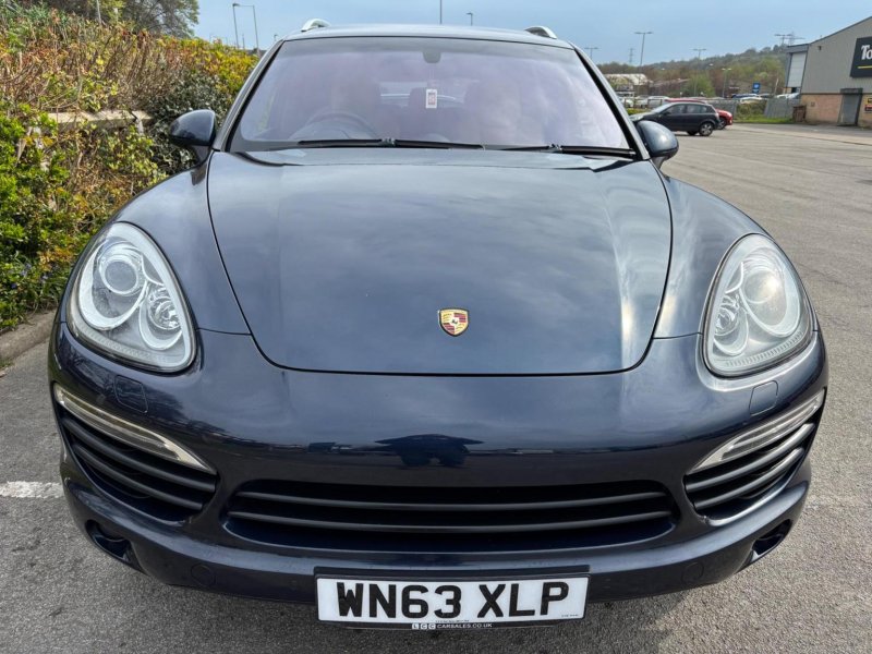 PORSCHE CAYENNE