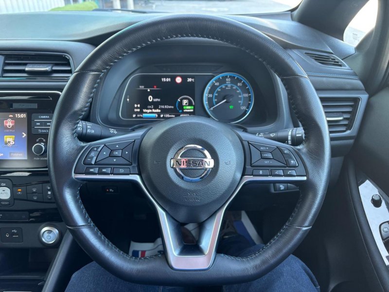 NISSAN LEAF