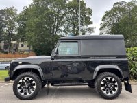 LAND ROVER DEFENDER 90