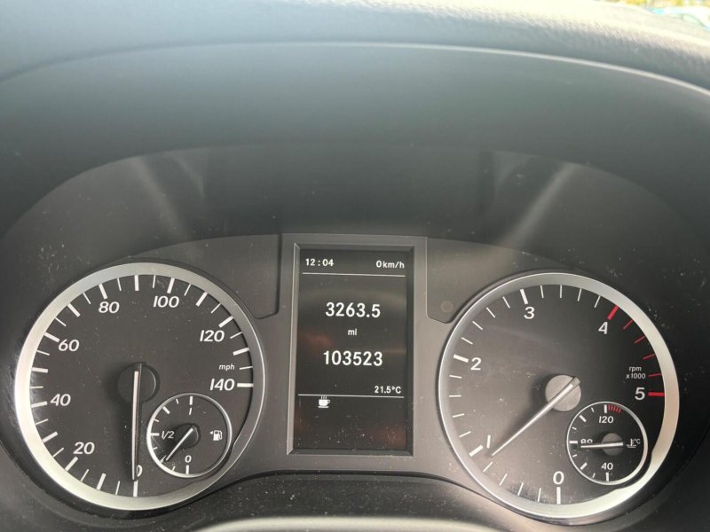 MERCEDES-BENZ VITO