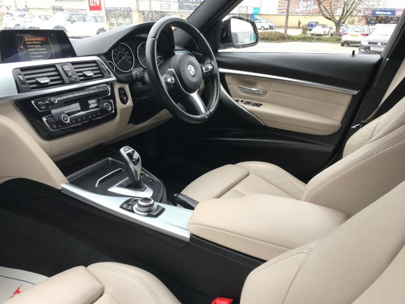 BMW 3 SERIES