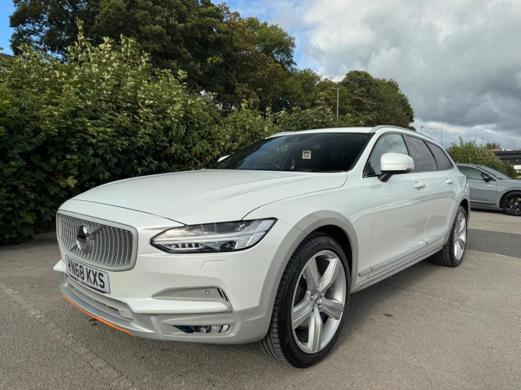 2018 Volvo V90 Cross Country